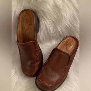 Ariat Women’s Brown Leather Mule Slip On Low Heel Size 7.5B